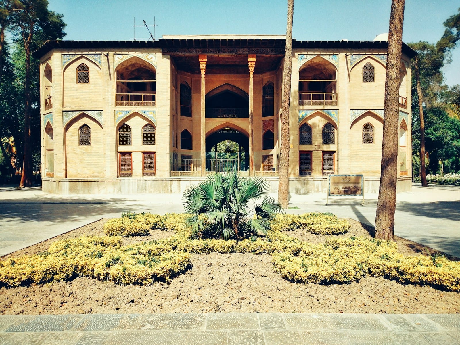 Hasht Behesht Palace on a sunny day